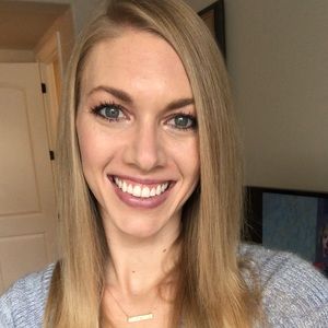 Meet your Posher, Courtney